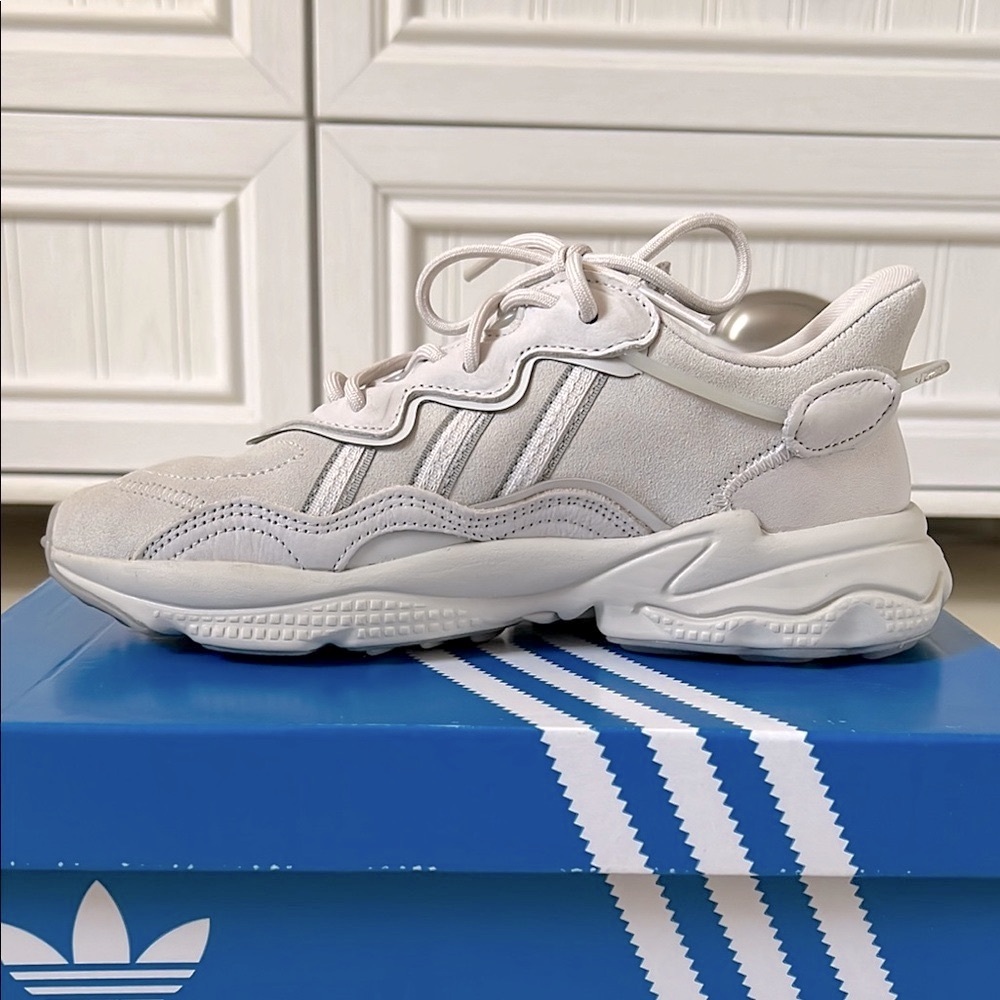 Adidas Ozweego Sneakers